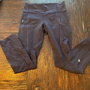 Lululemon athletic leggings size 4